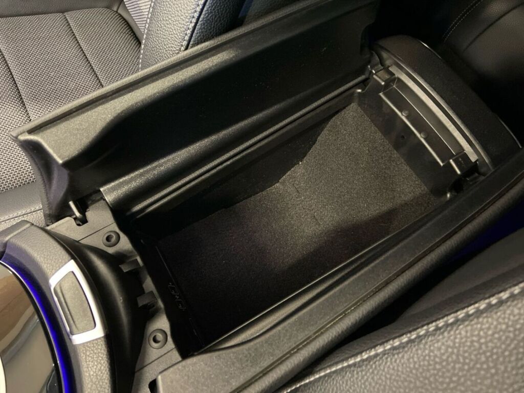 Mercedes-Benz E 2017 Valkoinen