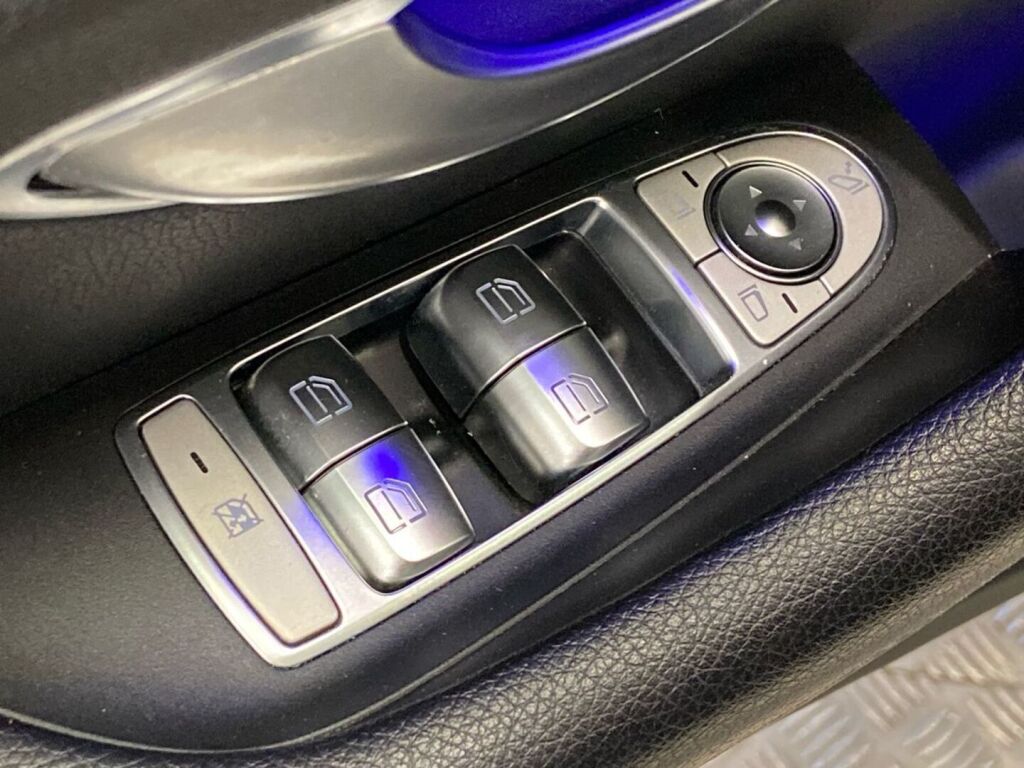 Mercedes-Benz E 2017 Valkoinen