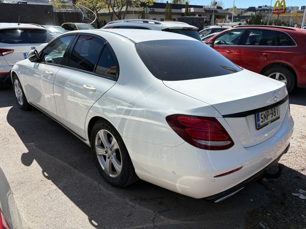 Mercedes-Benz E 2017 Valkoinen