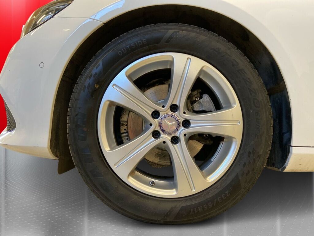 Mercedes-Benz E 2017 Valkoinen