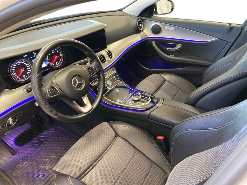 Mercedes-Benz E 2017 Valkoinen