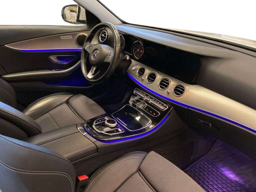Mercedes-Benz E 2017 Valkoinen