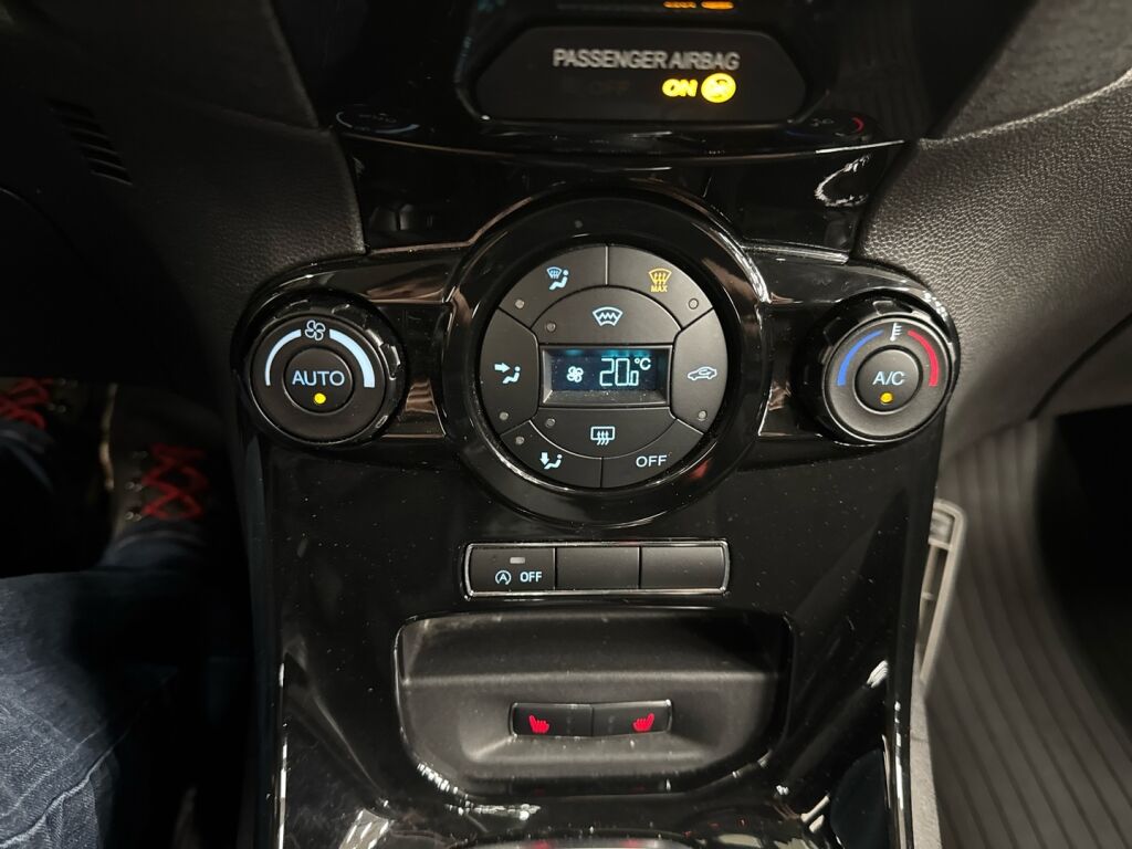 Ford Fiesta 2016 Valkoinen