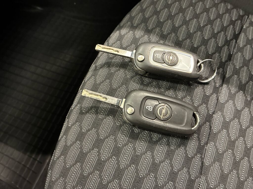 Opel Astra 2016 Valkoinen