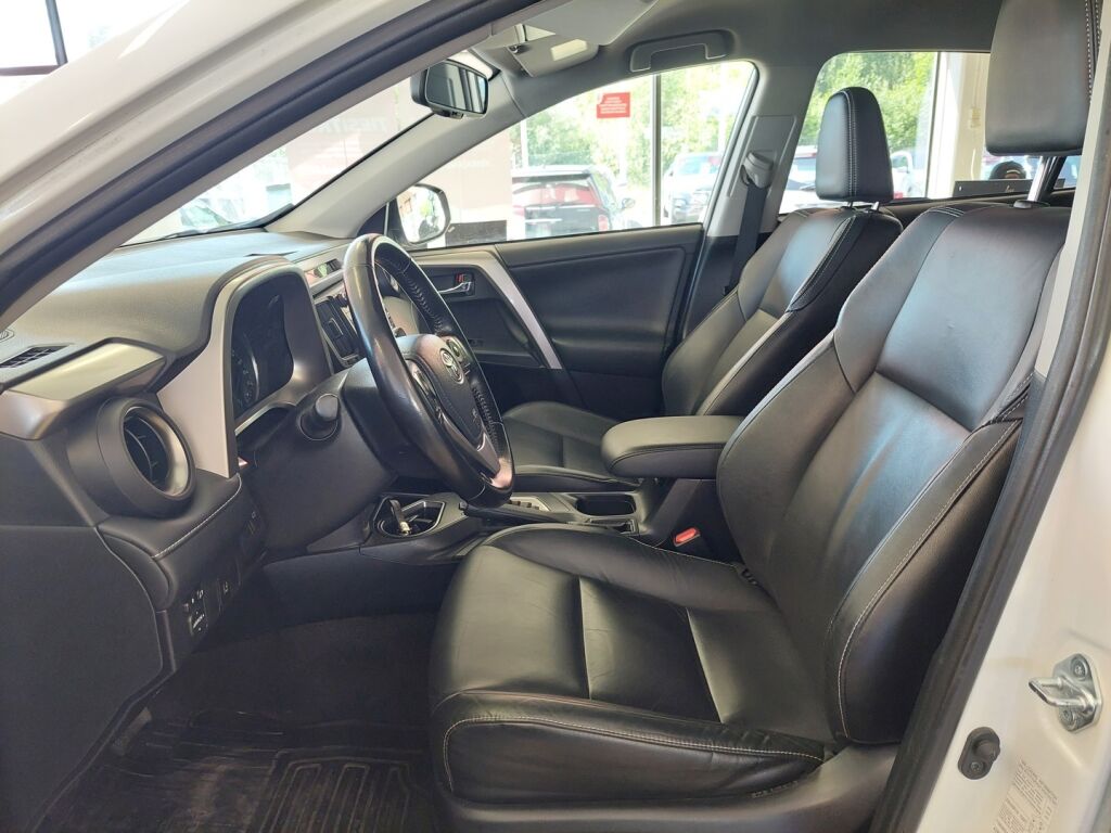 Toyota RAV4 2016 Valkoinen
