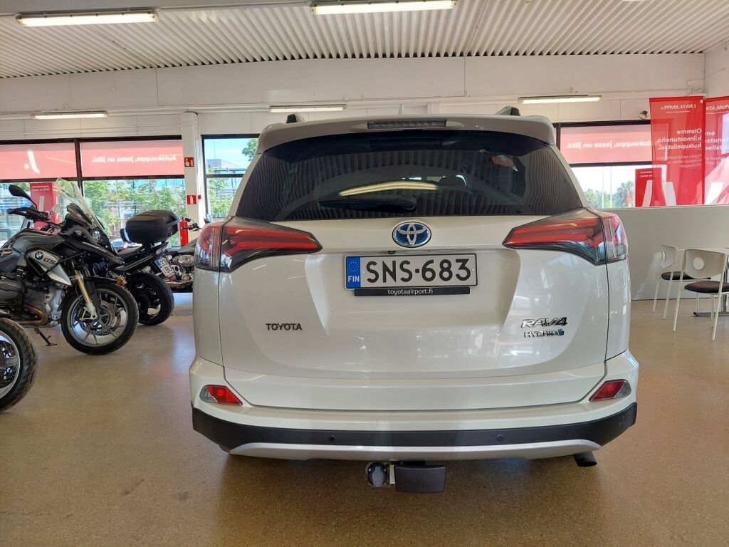 Toyota RAV4 2016 Valkoinen
