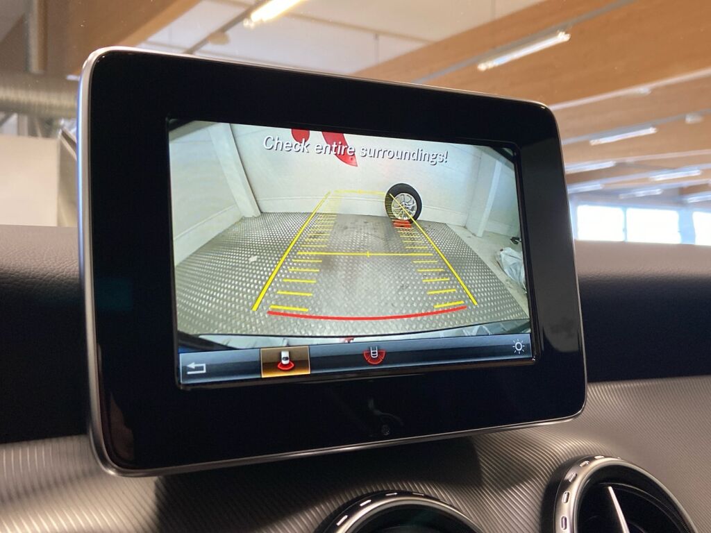 Mercedes-Benz GLA 2016 Musta