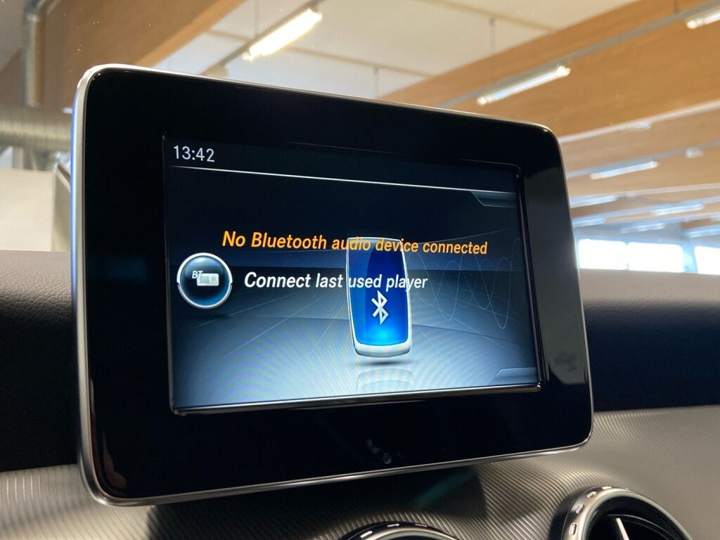 Mercedes-Benz GLA 2016 Musta