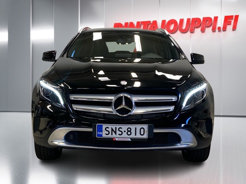 Mercedes-Benz GLA 2016 Musta