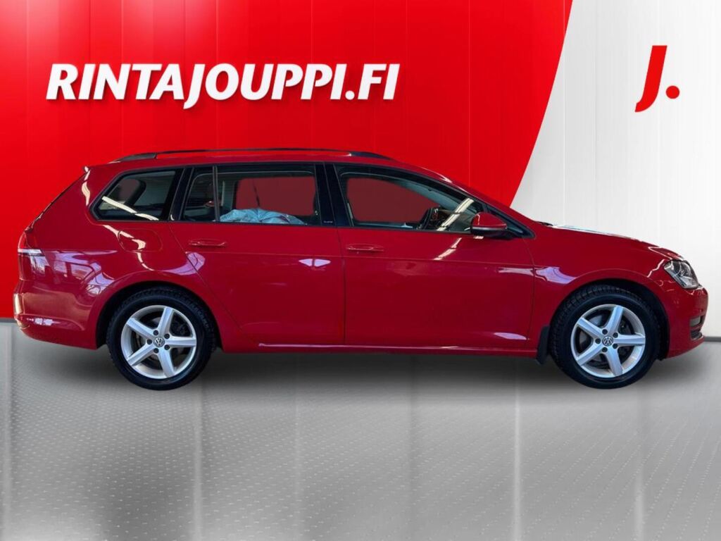 Volkswagen Golf 2016 Punainen