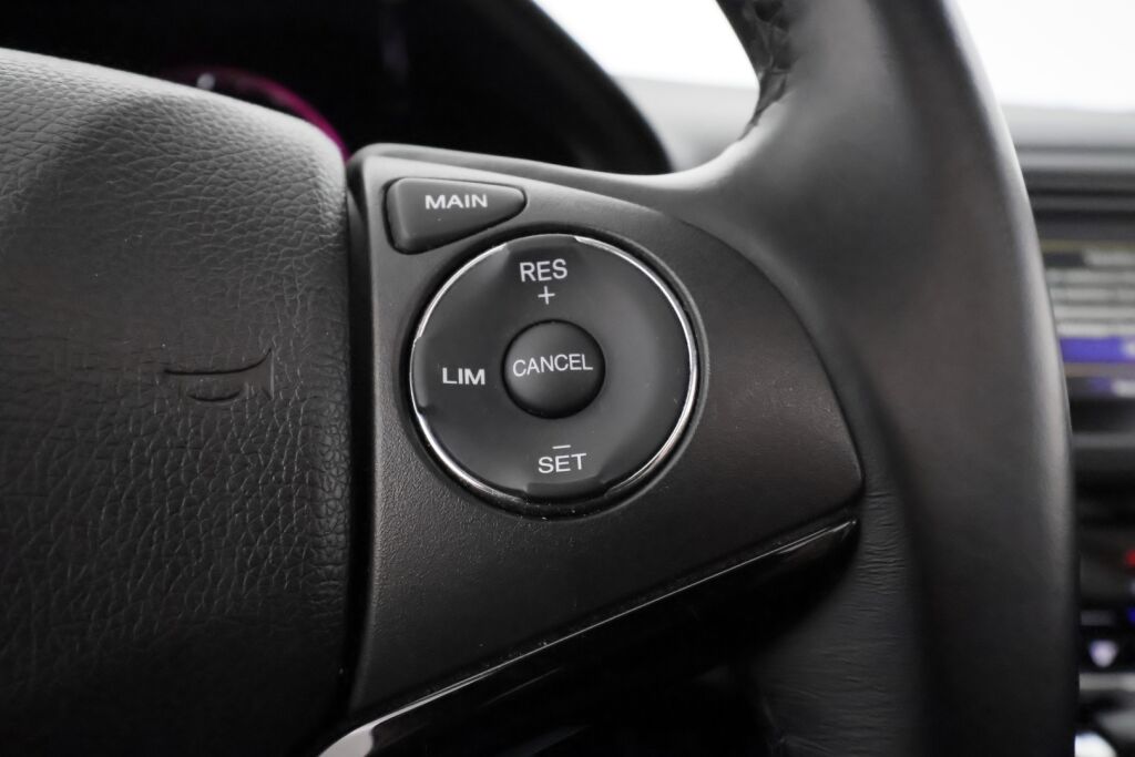 Honda HR-V 2016 Punainen