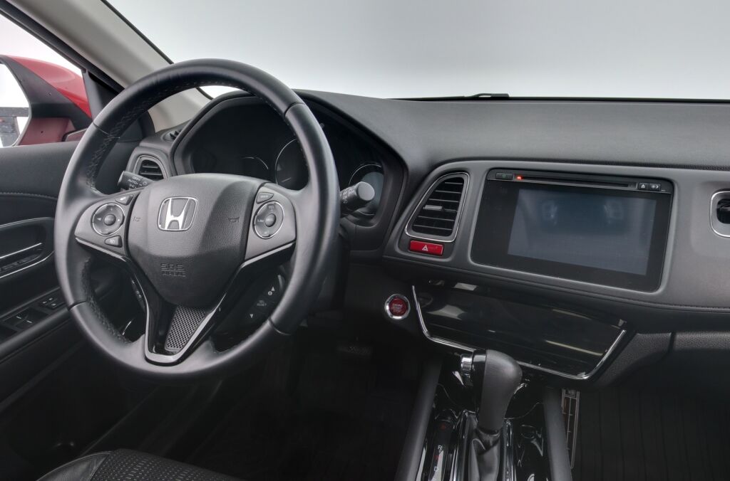 Honda HR-V 2016 Punainen