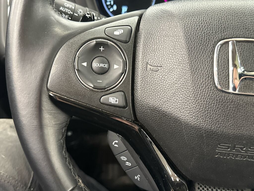 Honda HR-V 2016 Punainen