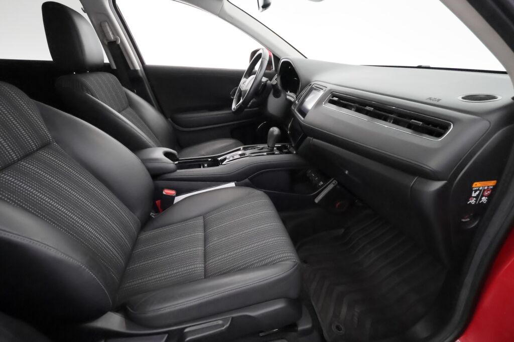 Honda HR-V 2016 Punainen