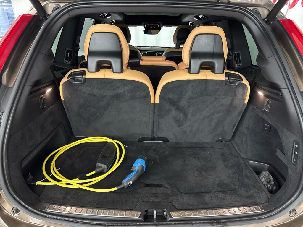 Volvo XC90 2016 Ruskea (beige)