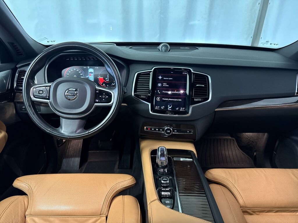 Volvo XC90 2016 Ruskea (beige)