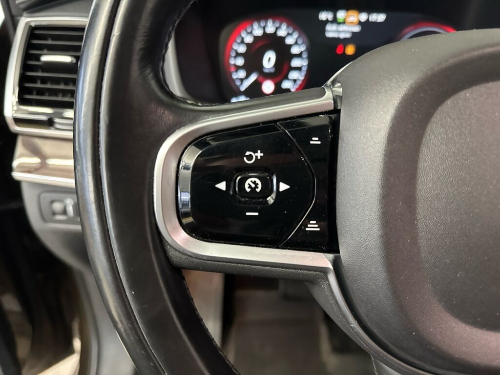 Volvo XC90 2016 Ruskea (beige)