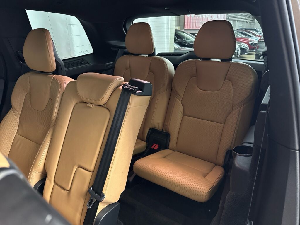Volvo XC90 2016 Ruskea (beige)