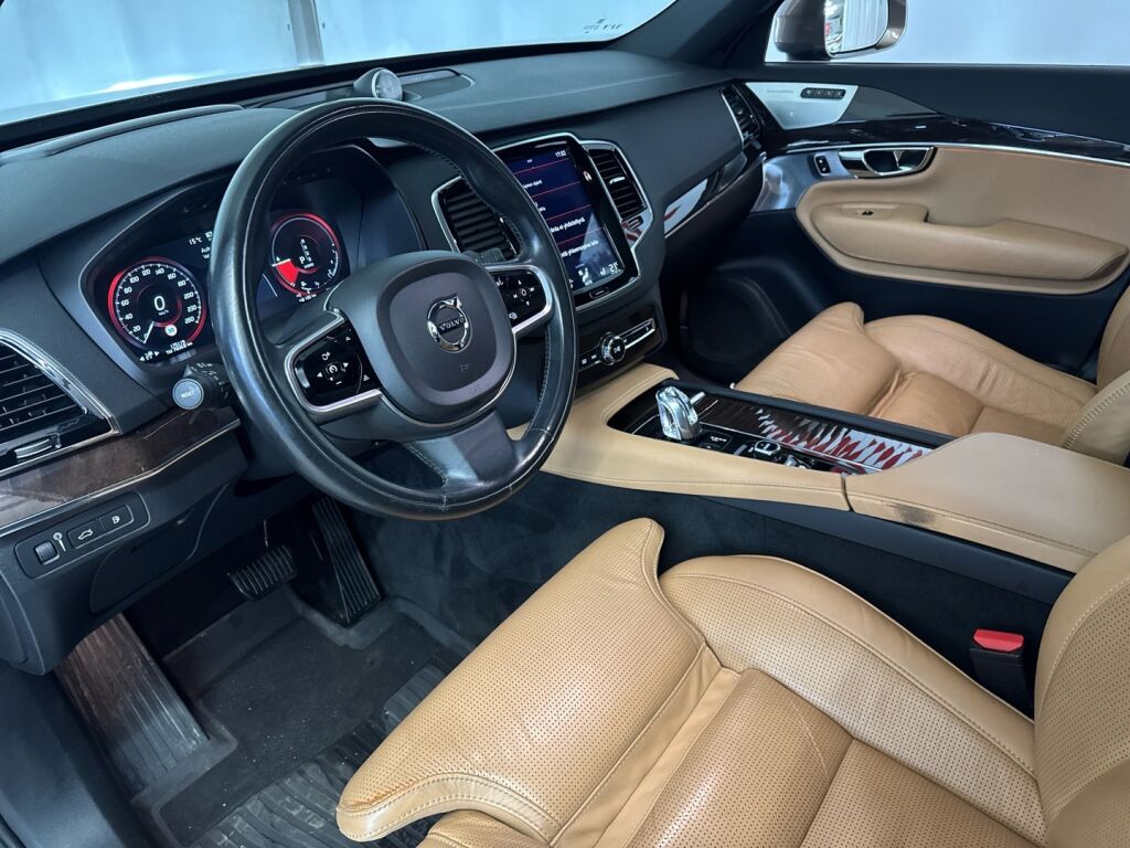 Volvo XC90 2016 Ruskea (beige)
