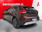Volvo V40 Cross Country 2016 Punainen