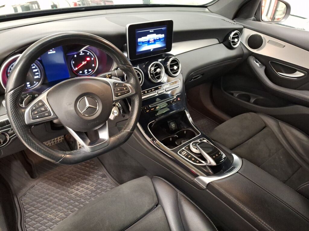 Mercedes-Benz GLC 2016 Musta