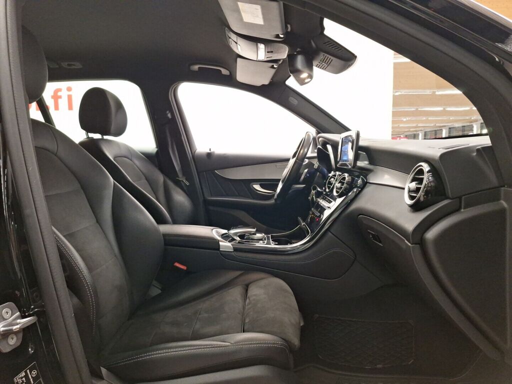 Mercedes-Benz GLC 2016 Musta