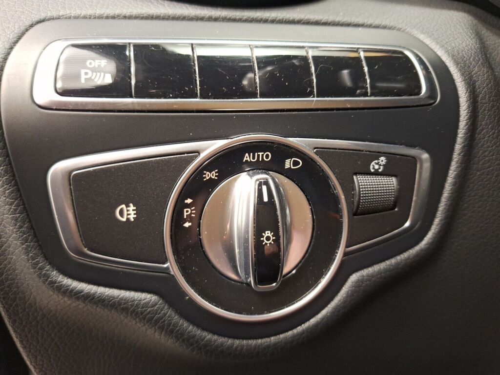 Mercedes-Benz GLC 2016 Musta