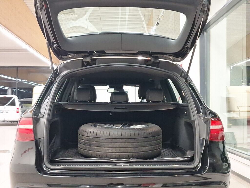 Mercedes-Benz GLC 2016 Musta