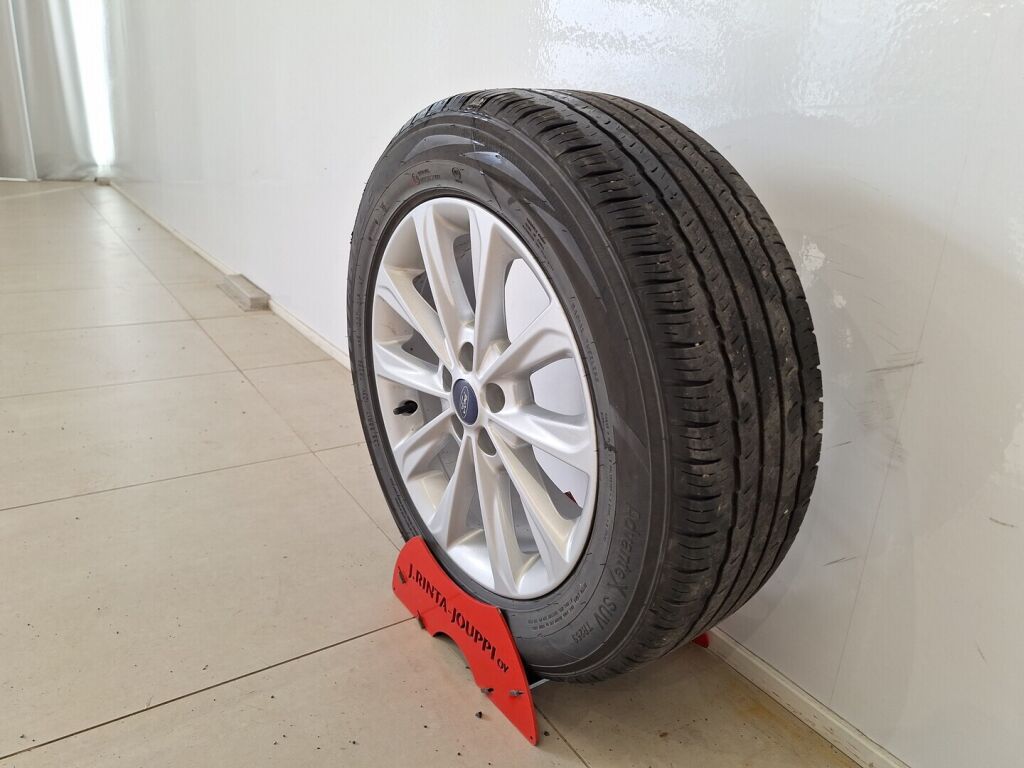 Ford Kuga 2016 Punainen