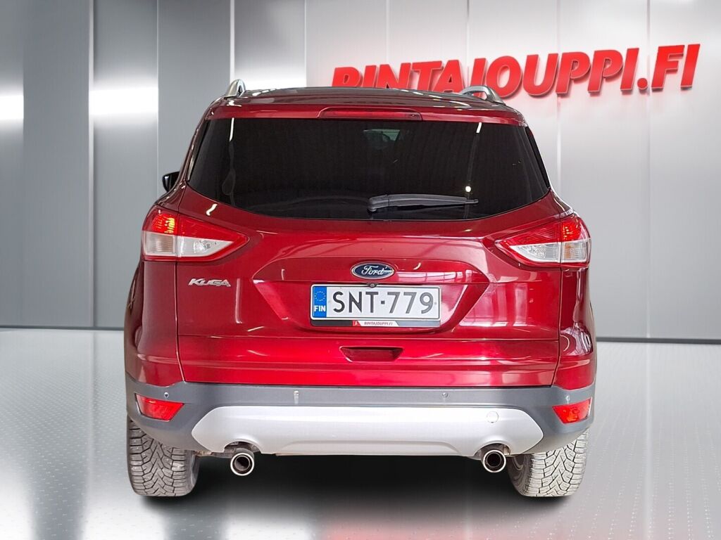 Ford Kuga 2016 Punainen