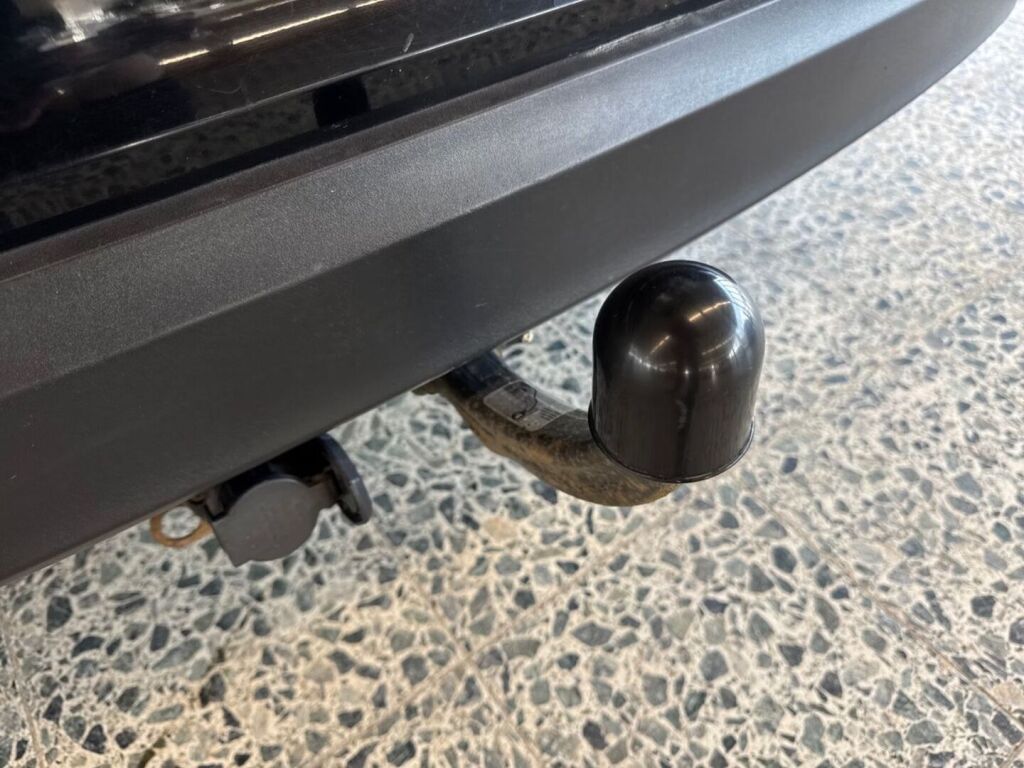 Hyundai i30 Wagon 2019 Musta