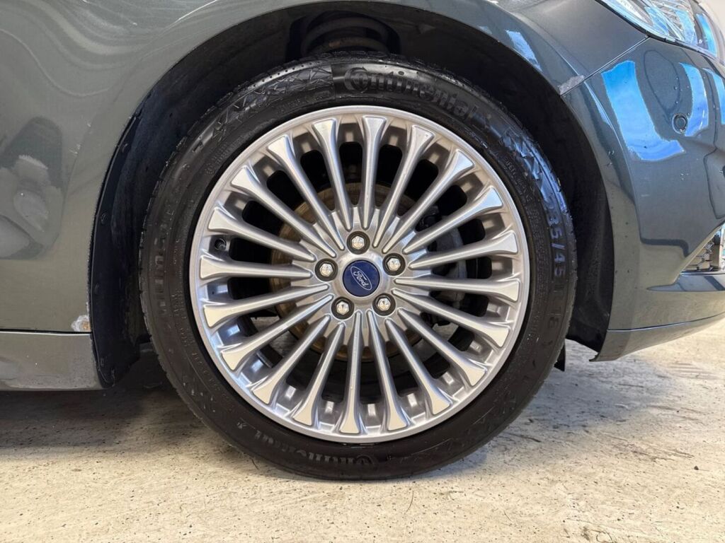 Ford Mondeo 2016 Vihreä