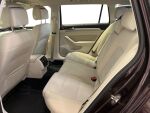 Volkswagen Passat 2016 Punainen
