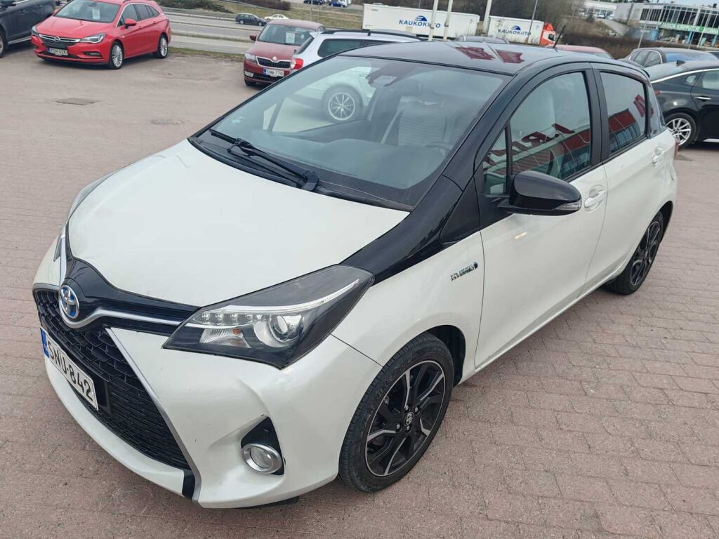 Toyota Yaris 2016 Valkoinen