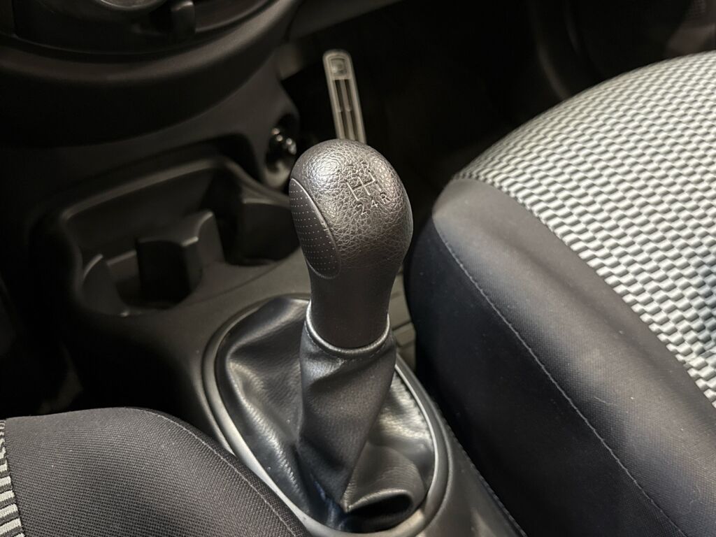 Nissan Micra 2017 Hopea