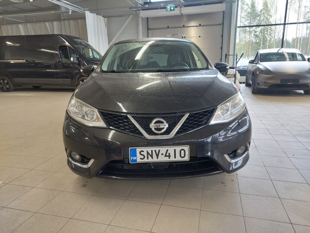 Nissan Pulsar 2016 Musta