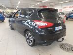 Nissan Pulsar 2016 Musta