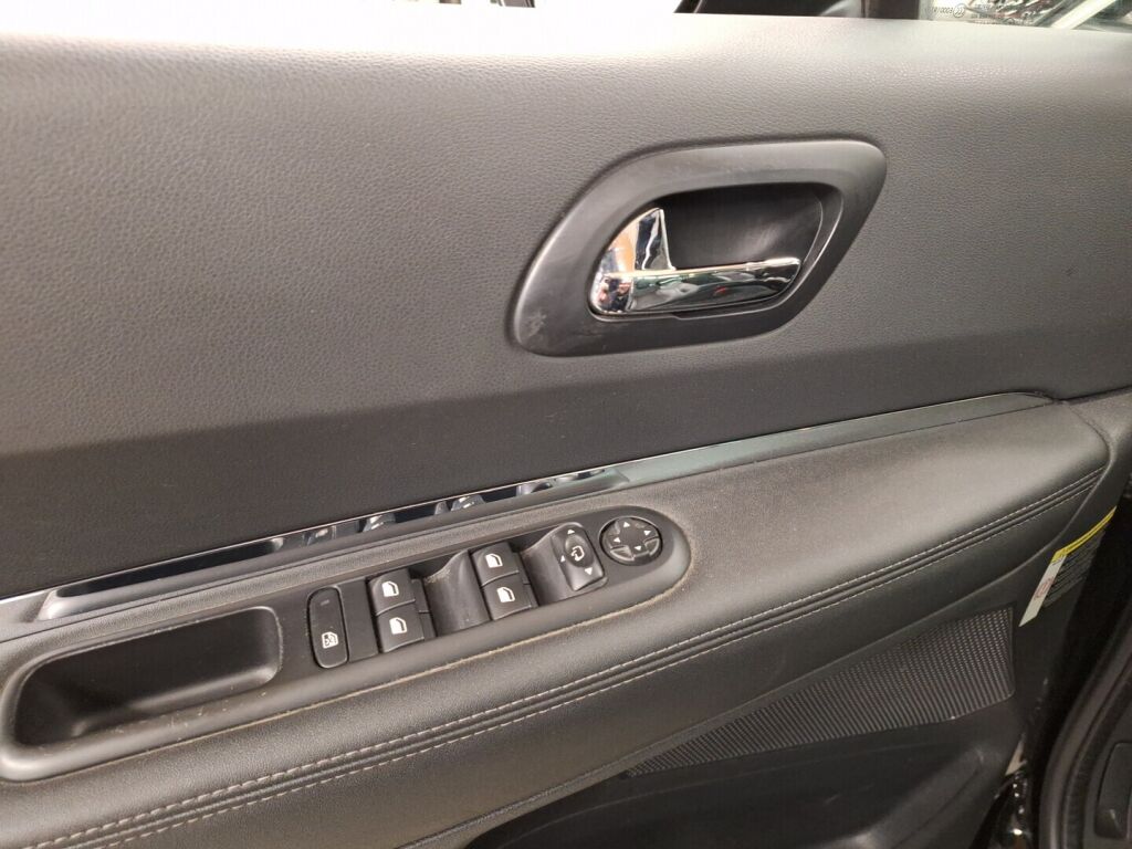 Peugeot 3008 2016 Musta