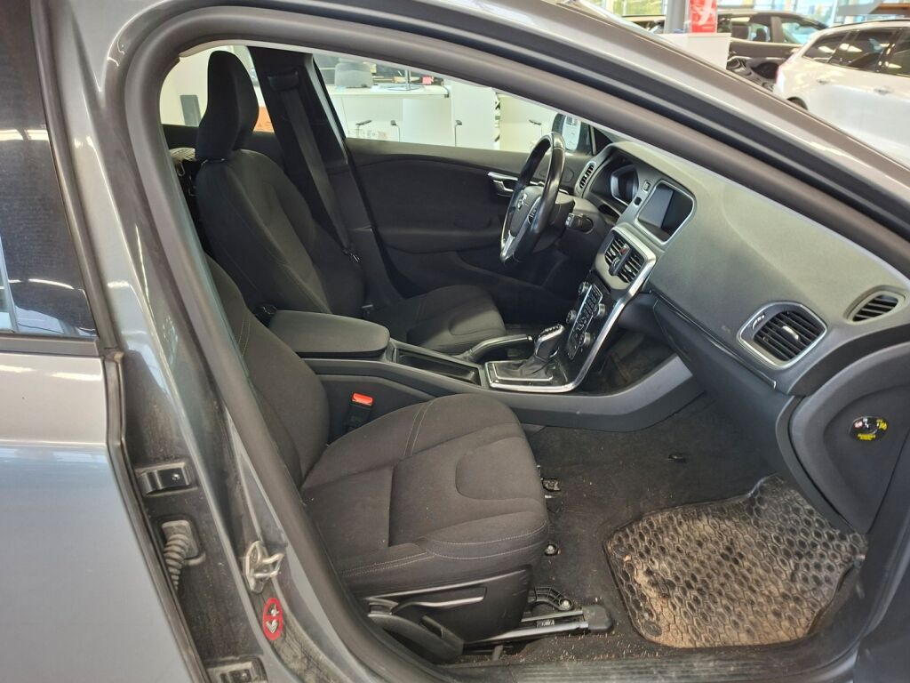 Volvo V40 2016 Harmaa