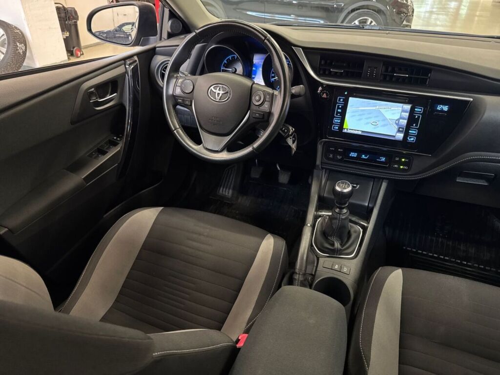 Toyota Auris 2016 Harmaa