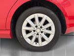 Mercedes-Benz B 2016 Punainen