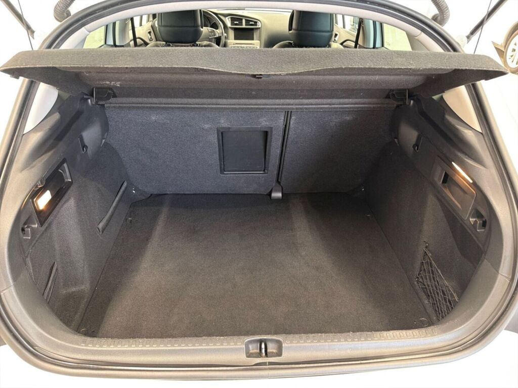 Citroen C4 2017 Valkoinen