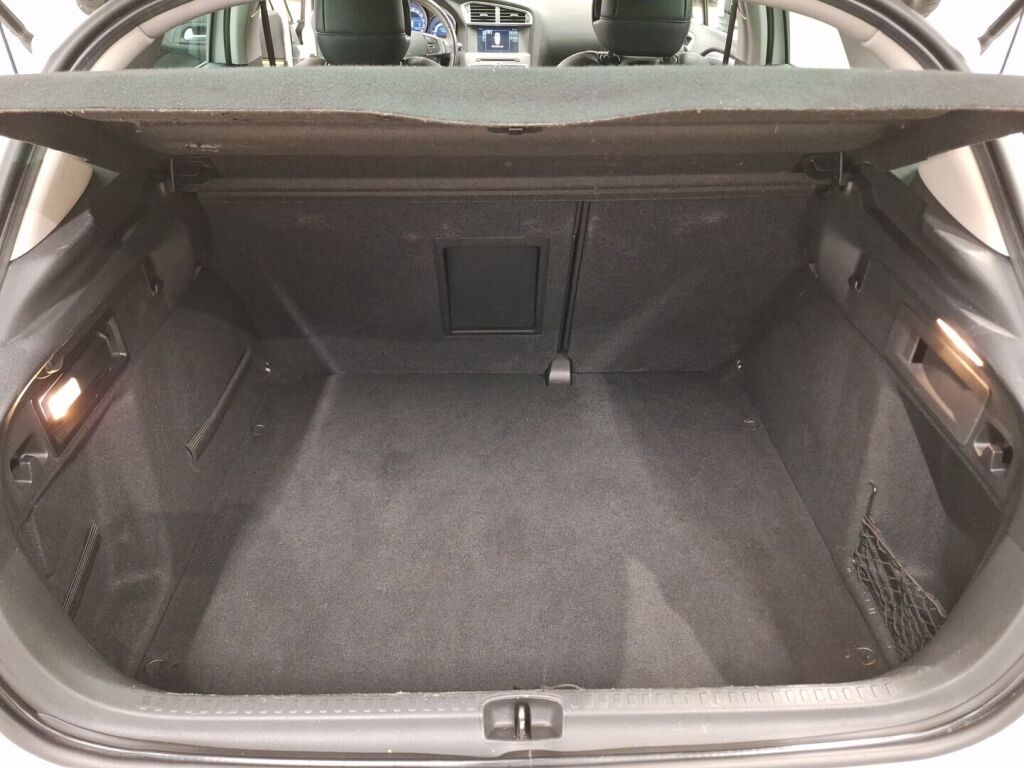 Citroen C4 2017 Valkoinen