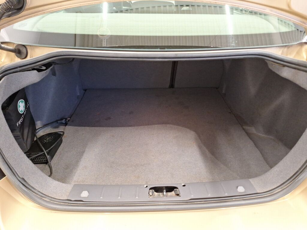 Volvo S40 2007 Ruskea (beige)