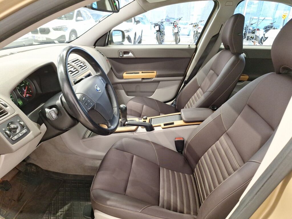 Volvo S40 2007 Ruskea (beige)