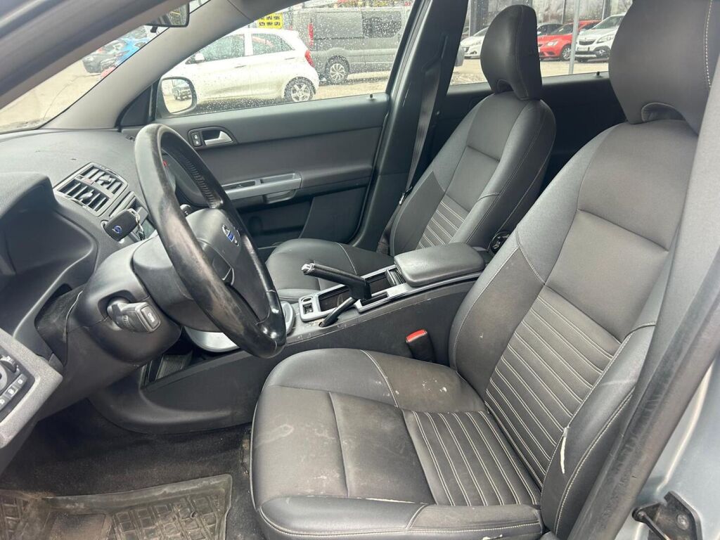 Volvo V50 2007 Harmaa