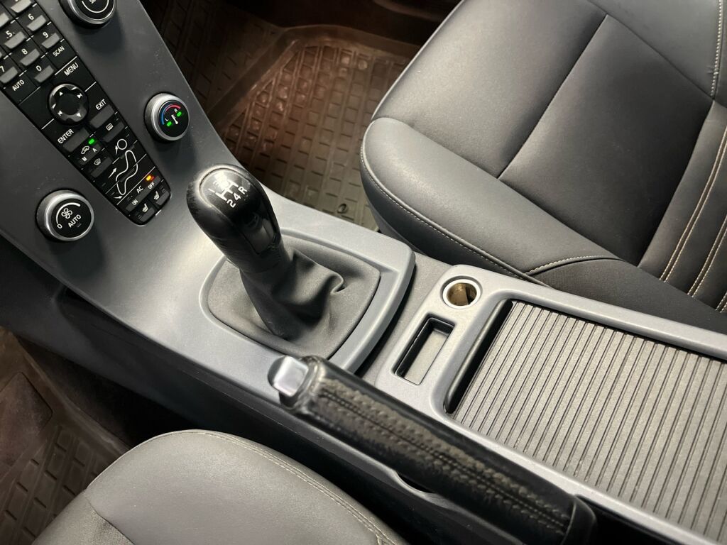 Volvo V50 2007 Harmaa