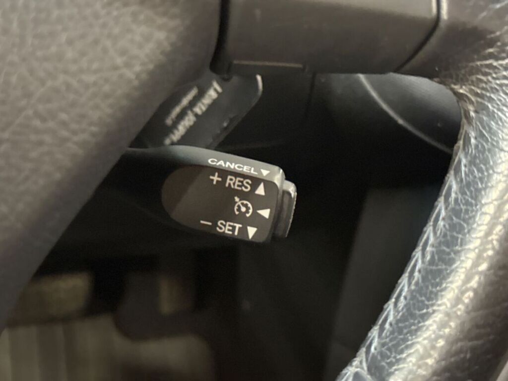 Toyota Corolla Verso 2008 Harmaa