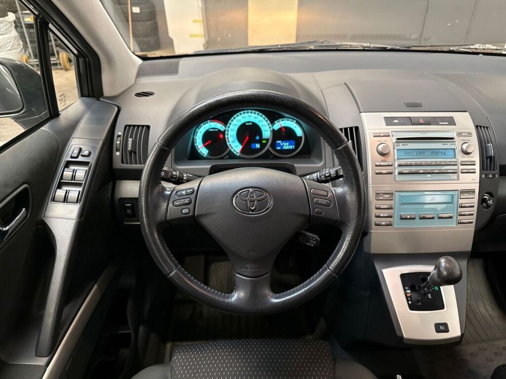 Toyota Corolla Verso 2008 Harmaa