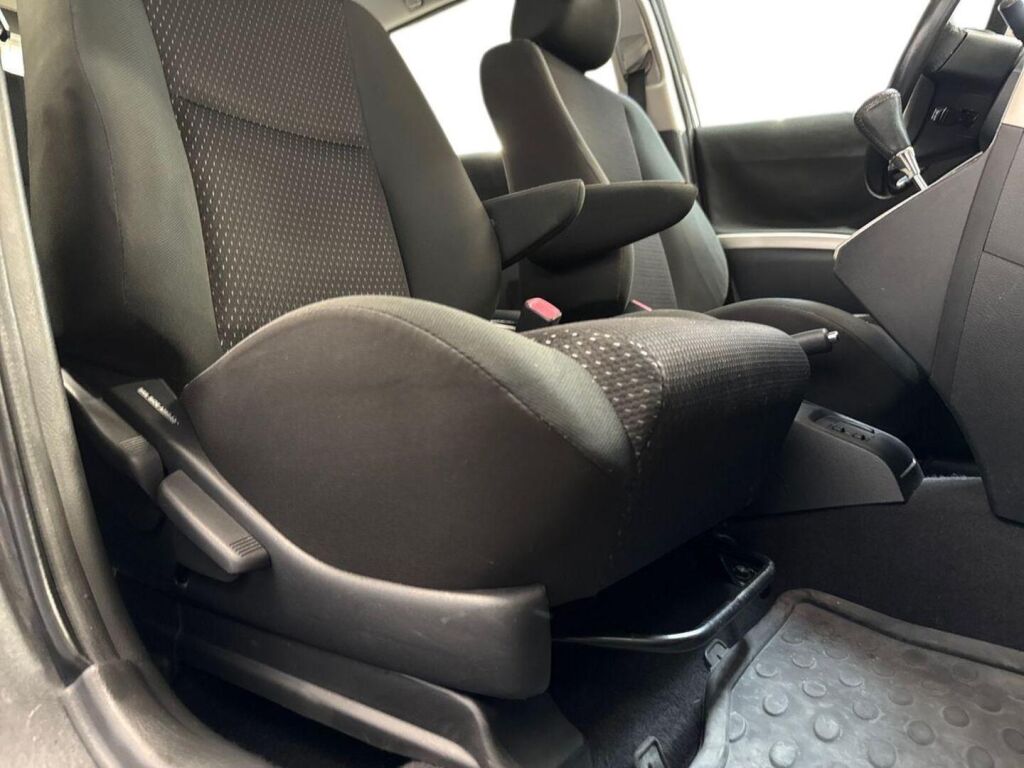 Toyota Corolla Verso 2008 Harmaa